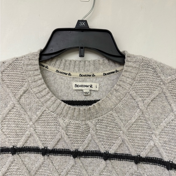 BearPaw Cream and Gray Crew Neck Sweater Size L - Picture 5 of 7